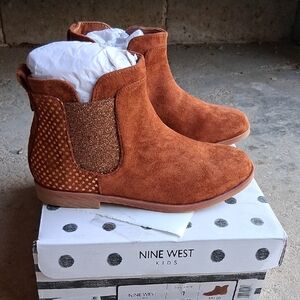 NWT Nine West Kids Cognac Suede Andie Ankle Boots with Glitter Panel